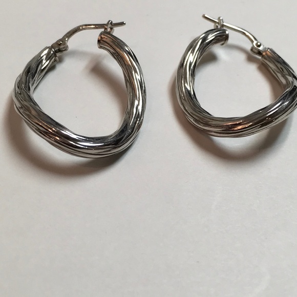 Milor Made In Italy Sterling Wavy Hoop Earrings - Picture 6 of 6